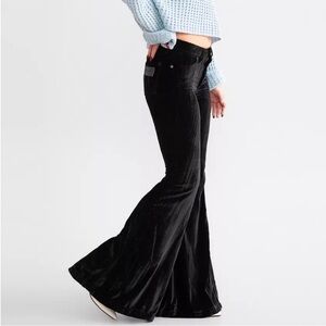 Wrangler Black Flare Pants